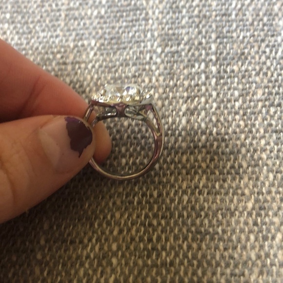 Francesca’s size 7 silver ring - Picture 5 of 5